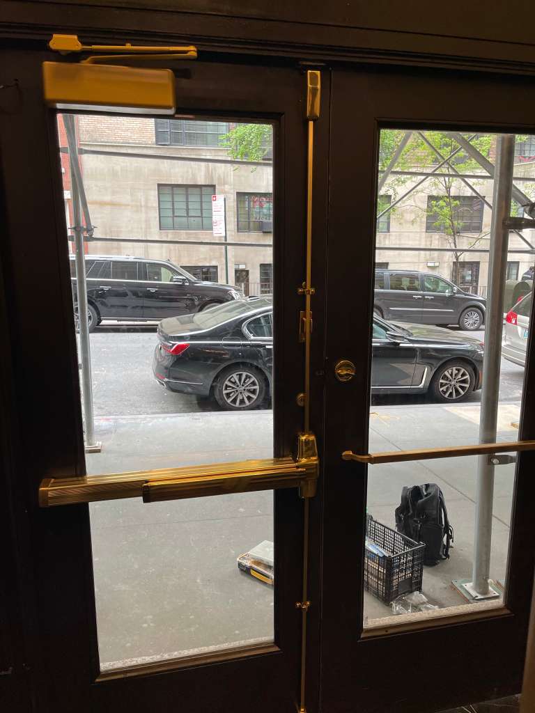 Professional locksmith service SoHo NYC